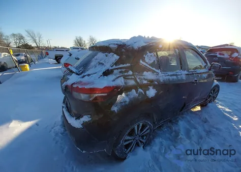 2018 Nissan Kicks Sv from USA, damaged, VIN 3N1CP5CU7JL524029